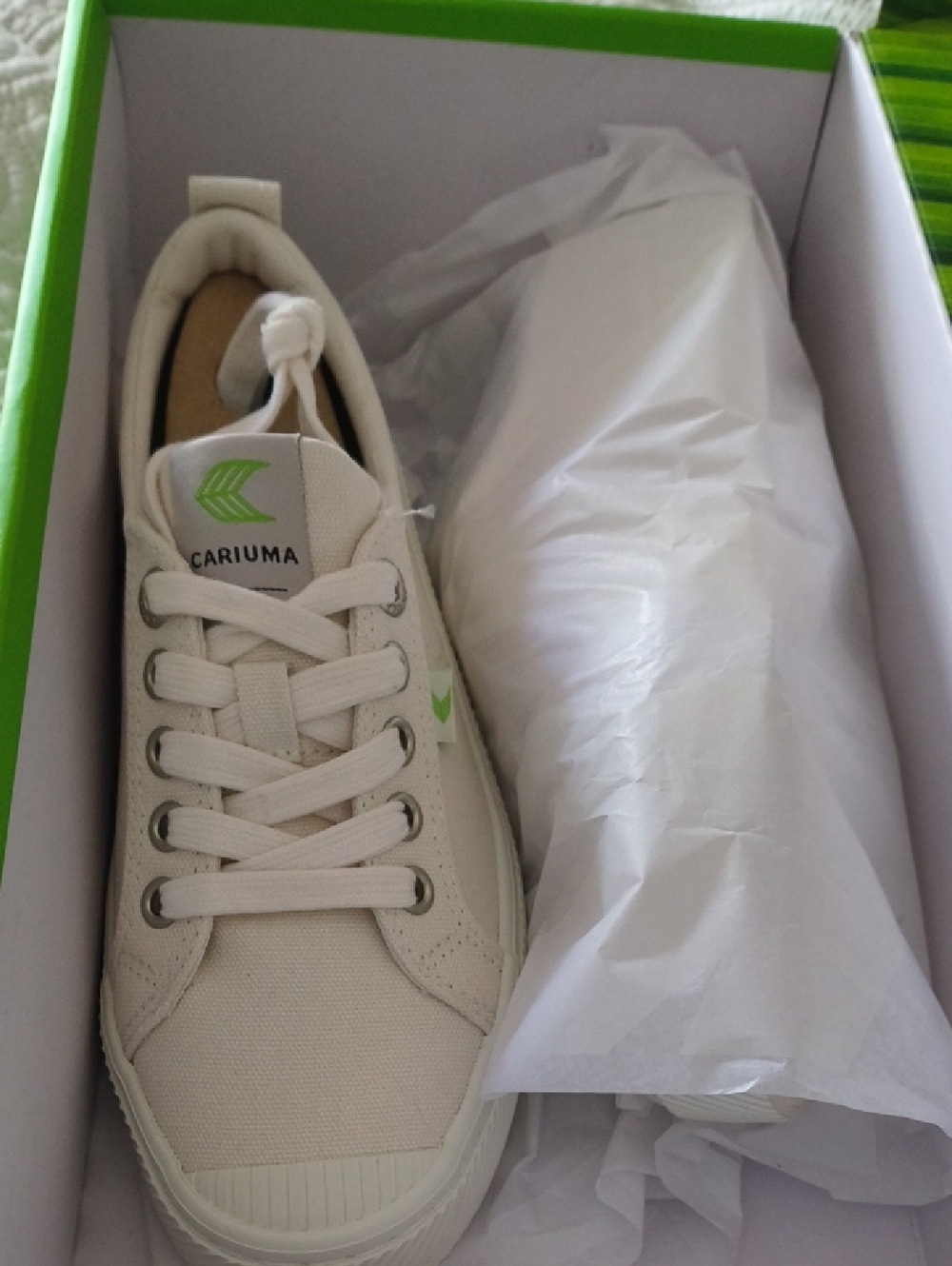 Cariuma Women's Cream Canvas Sneakers with Lime Logo